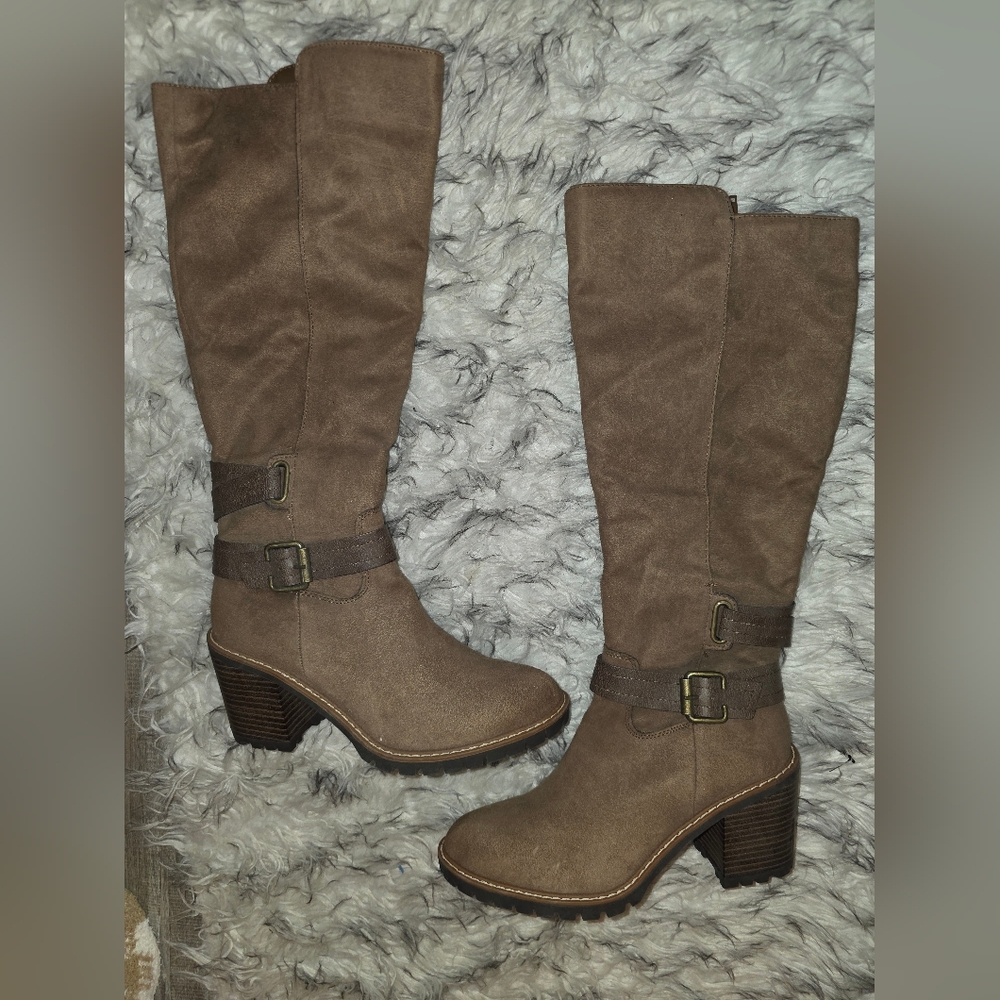 NEW Sun + Stone Taupe Heeled Boots Sz 8, Never Worn In Perfect Conditiin